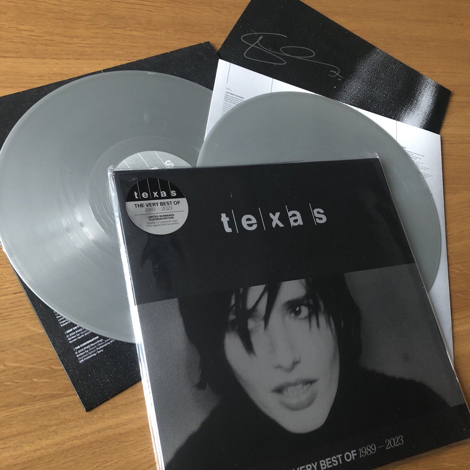 TEXAS | The Very Best Of 1989-2023 | Silver Vinyl 2LP – תמונה 2